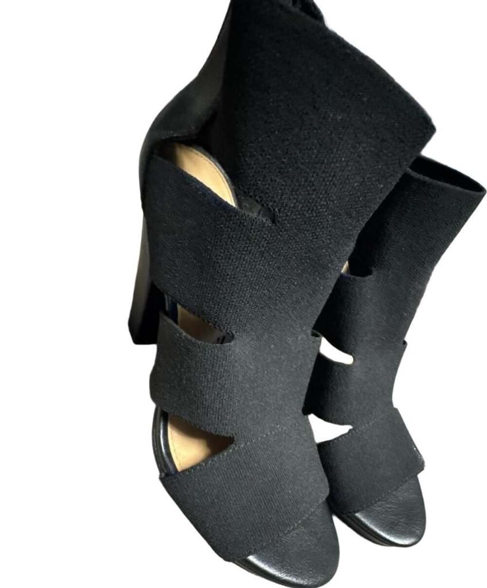 Report Women's Black Ankle Boots with Cut-Outs and Block Heel